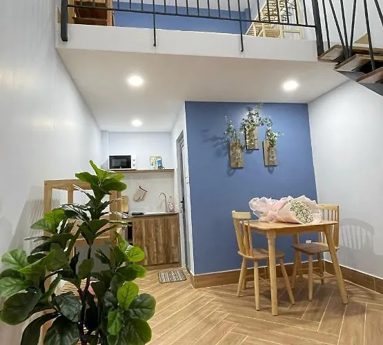 Vania House